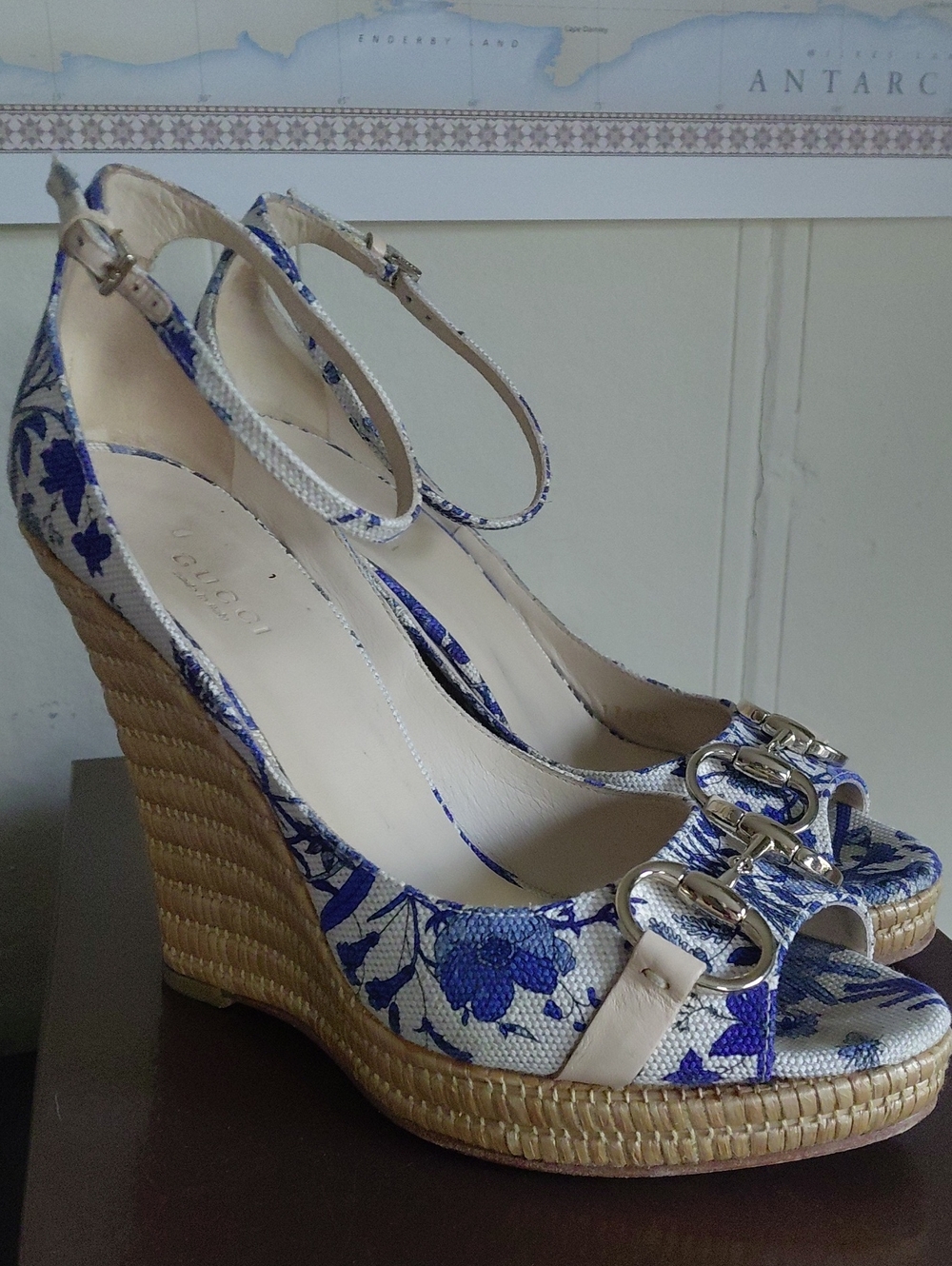 Gucci Blue Floral Espadrille Wedge Sandals with Gold-Tone Horsebit